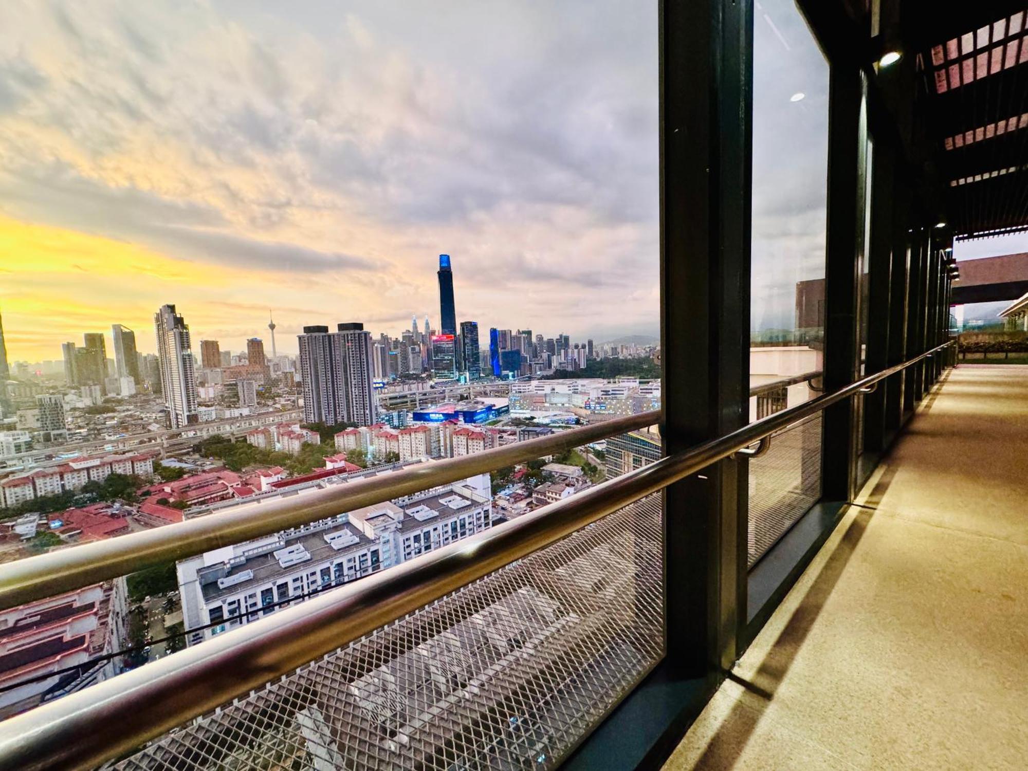 Velocity Residence At Sunway Mall Kuala Lumpur Esterno foto